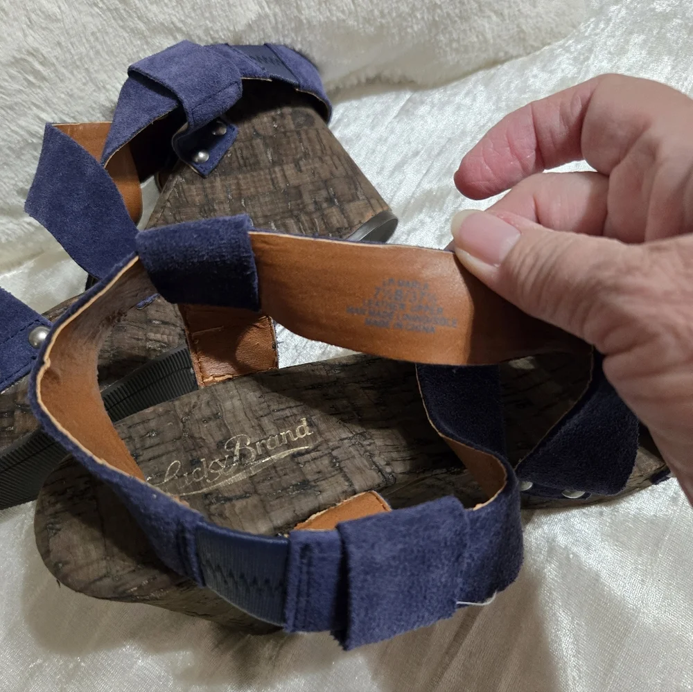 Leather Navy Sandals By Lucky Brand. NWOT NEVER WORN Size 7 1/2